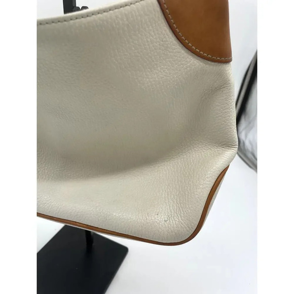 Vintage Authentic Dooney and Bourke White Pebble Leather Hobo Bag H3 433400 - Picture 14 of 16